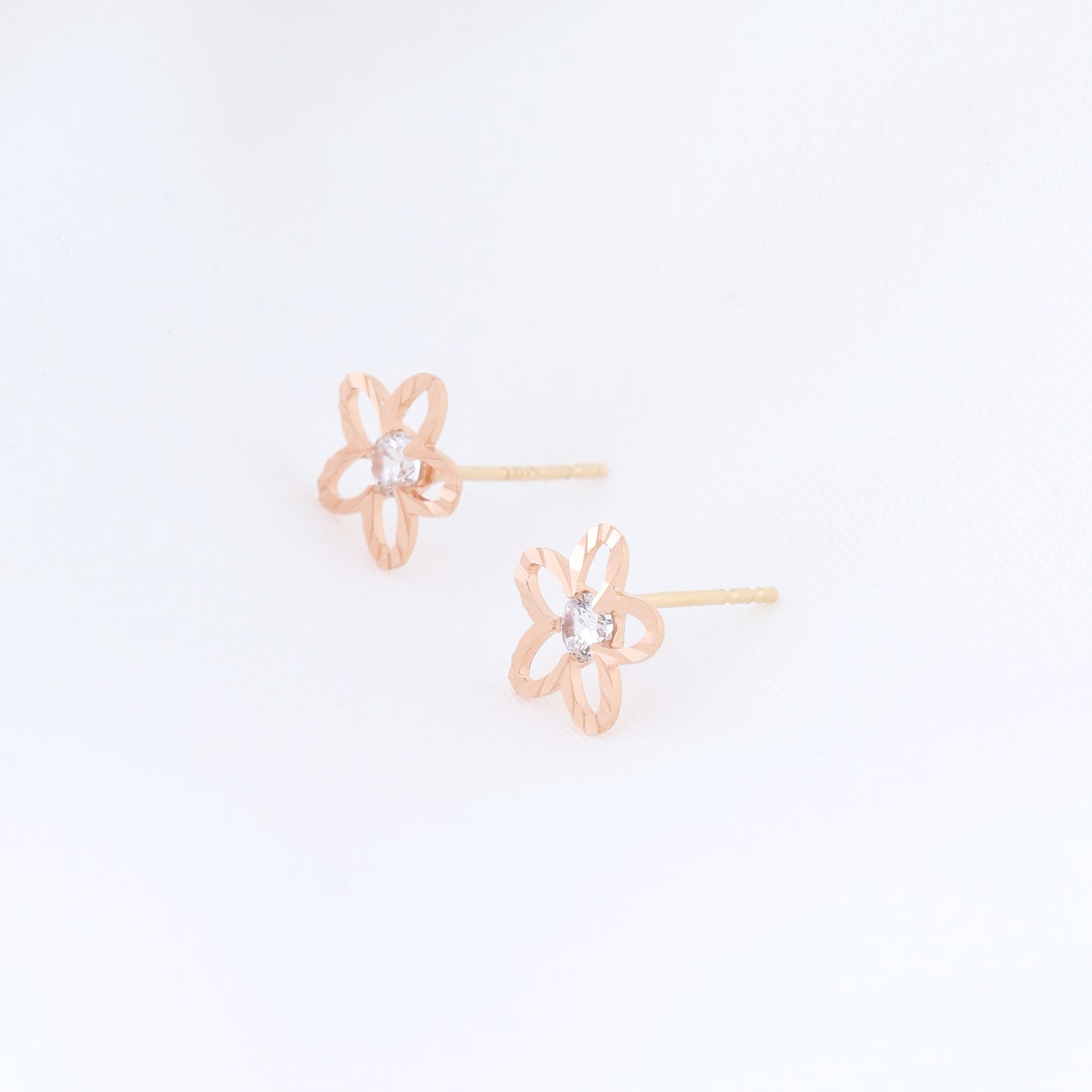 Bloom Shine Stud Earrings
