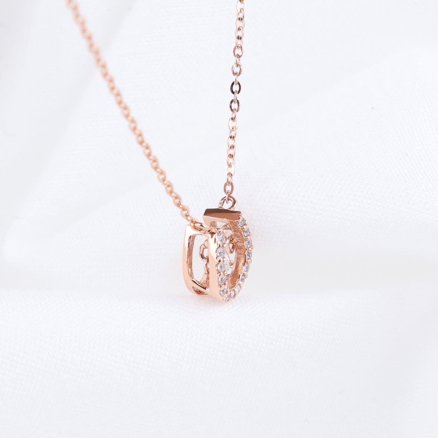 Dancing Stone Horseshoe Halo Necklace