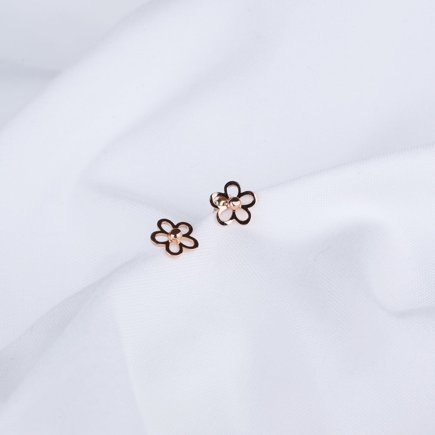 Bloom Fleur Stud Earrings