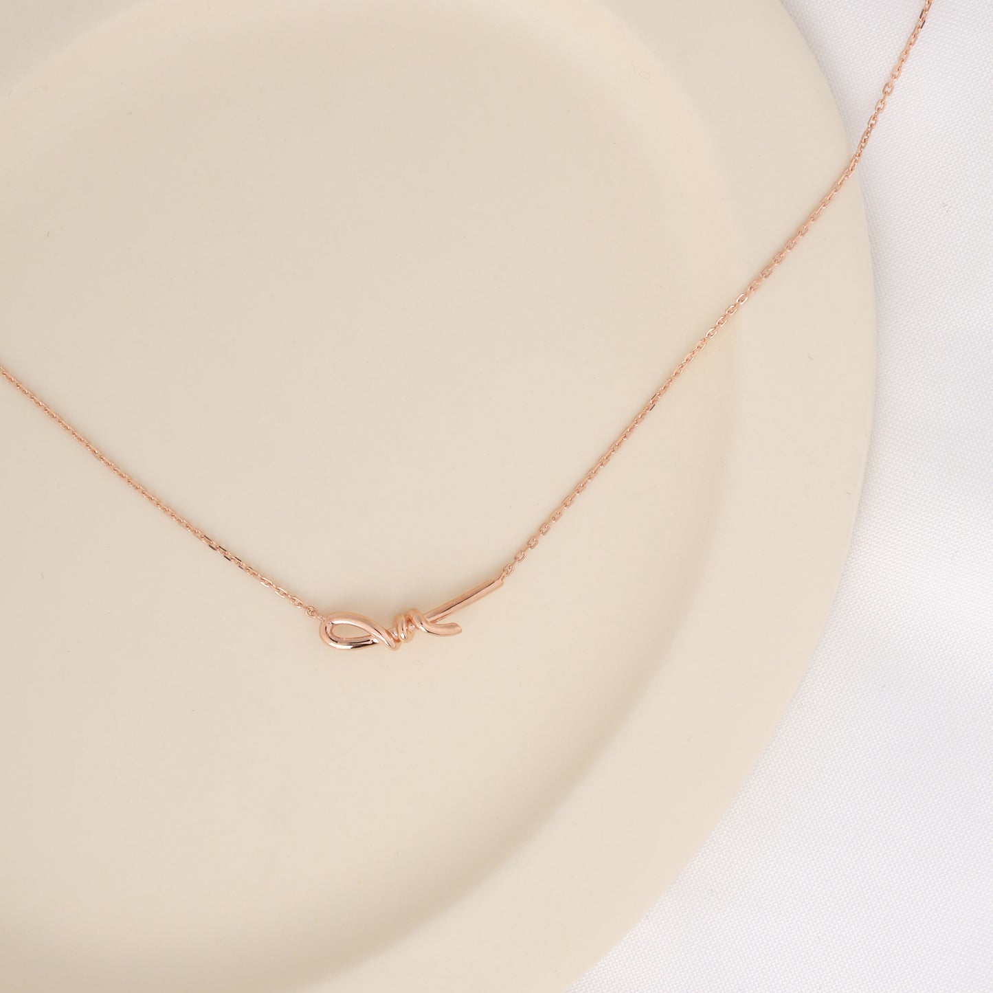 Knot Loop Necklace