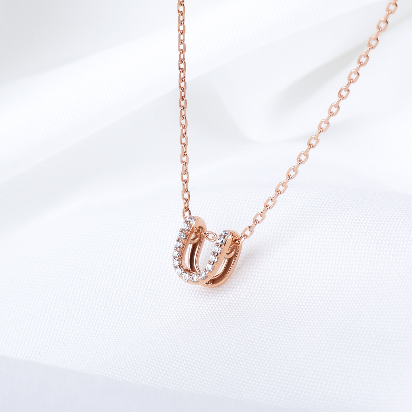 Luce Lock Necklace