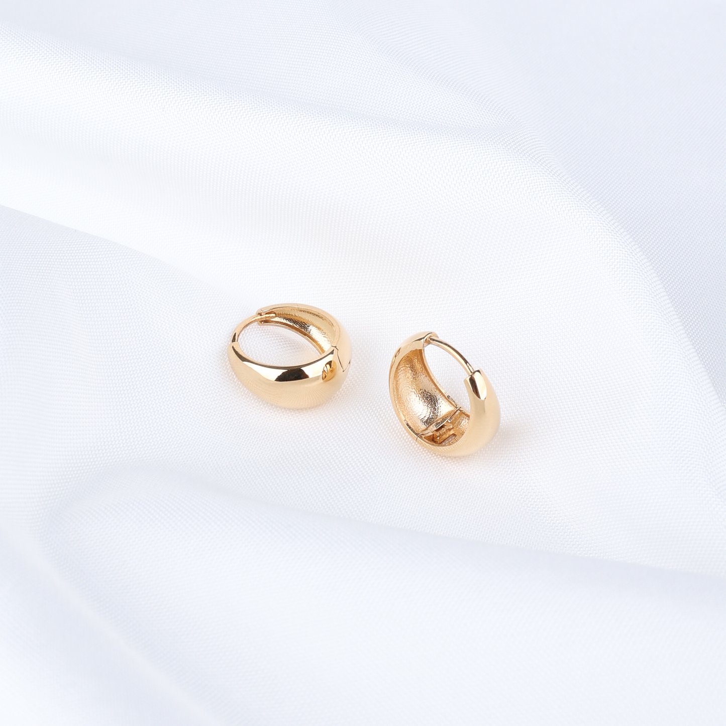 Tapered Hoop Earrings