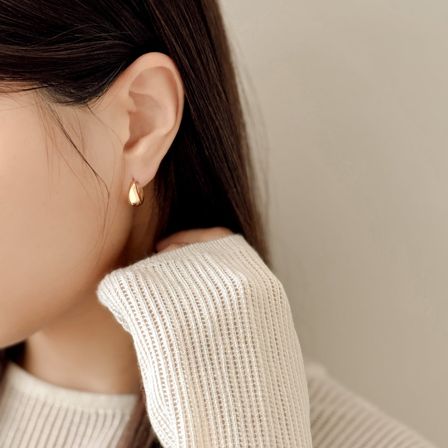 Tapered Hoop Earrings