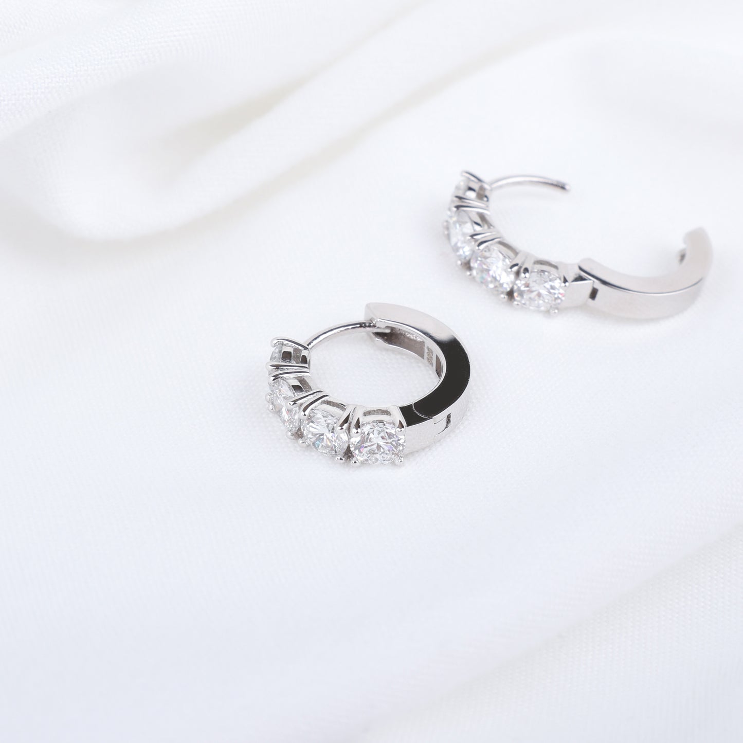 1.6 CTW Lab Grown Diamond Hoop Earrings