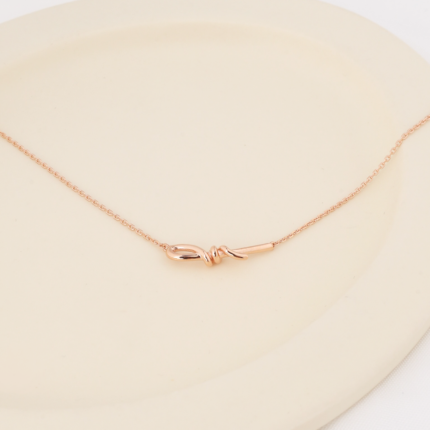 Knot Loop Necklace