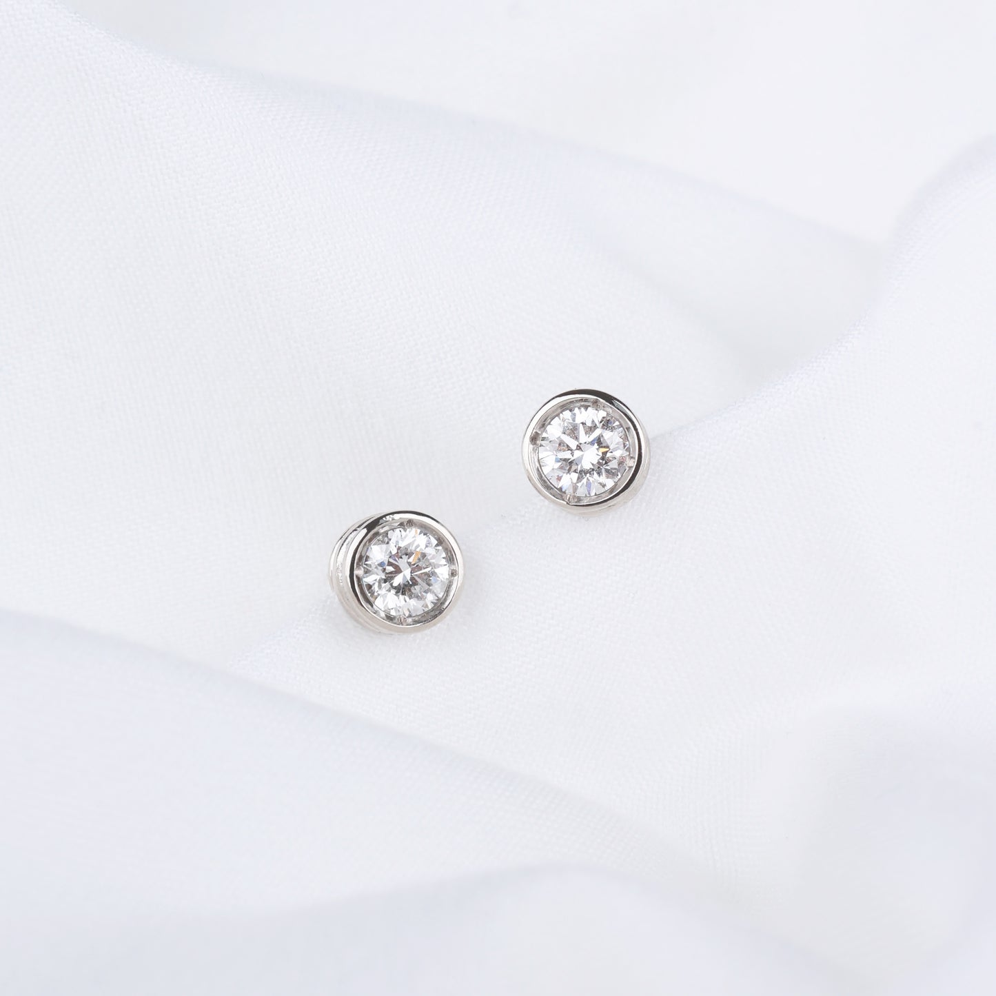 0.3ct Lab Grown Diamond Bezel Side Diamond Stud Earrings