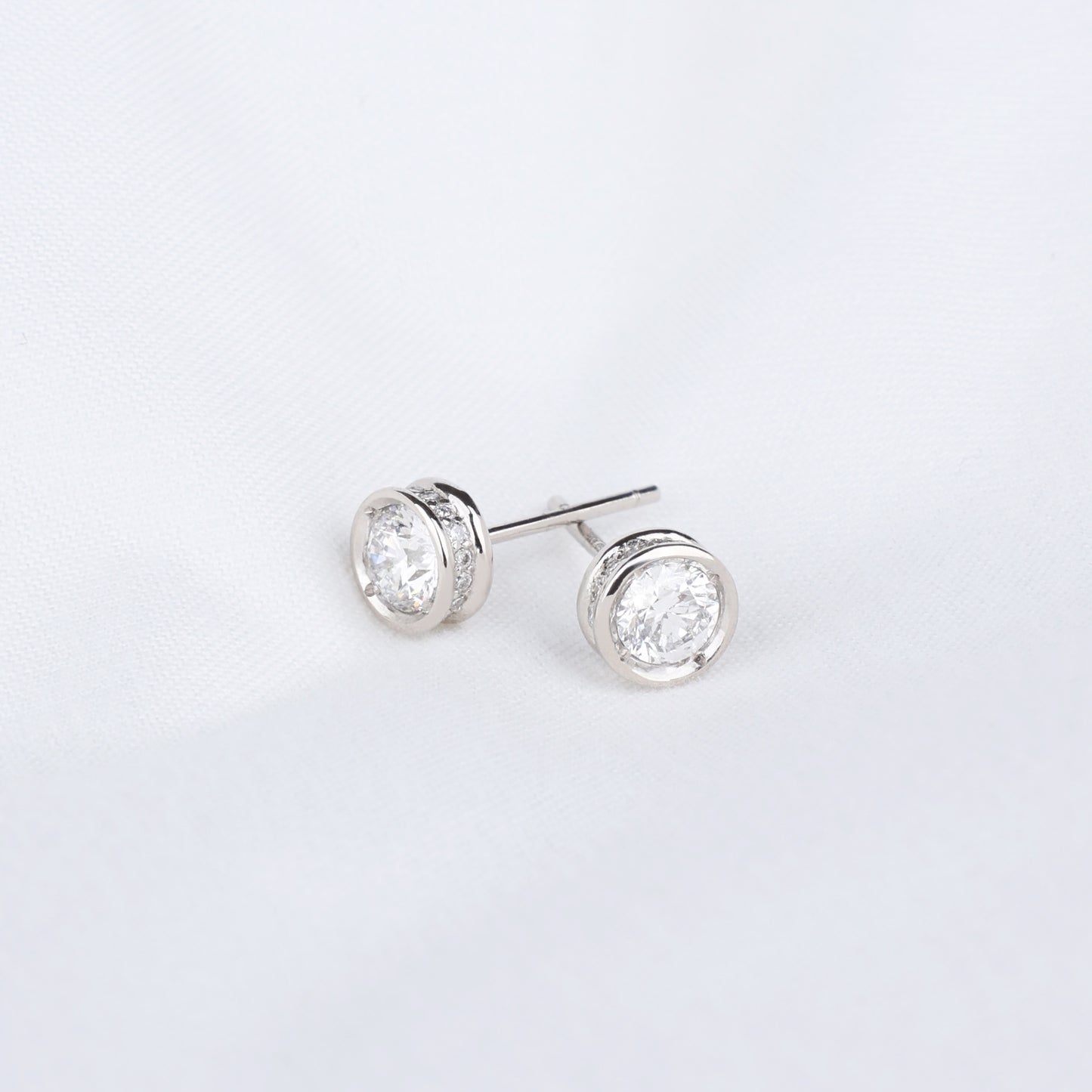 0.3ct Lab Grown Diamond Bezel Side Diamond Stud Earrings