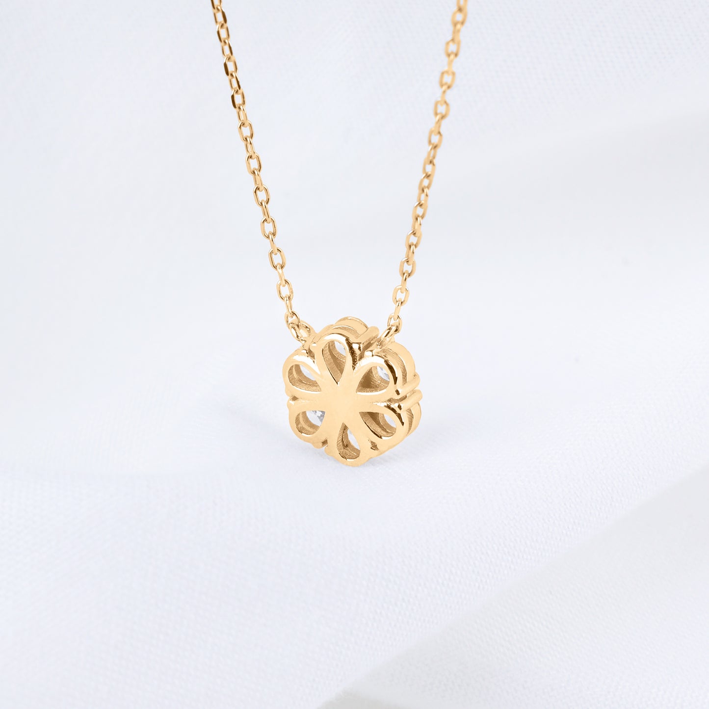 Hwaon Necklace